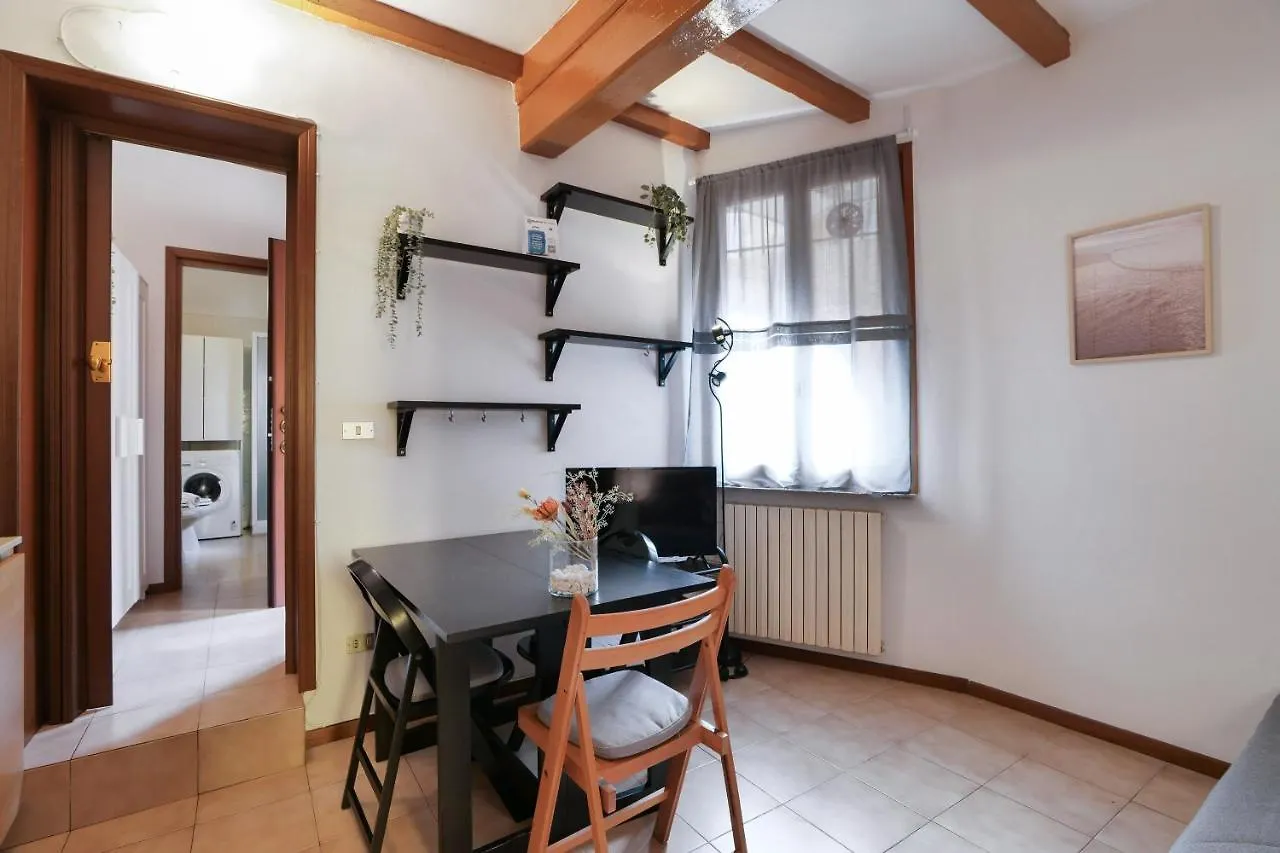 Primopiano - Colonne 18 Apartment Milan