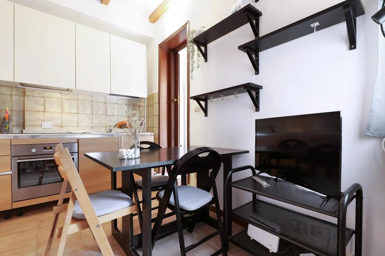 Primopiano - Colonne 18 Apartment Milan Italy