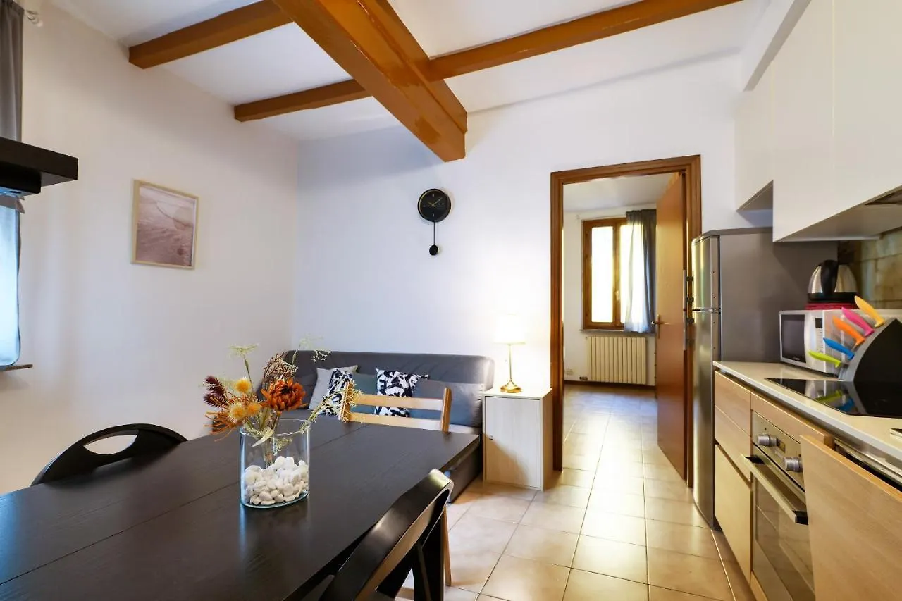 Primopiano - Colonne 18 Apartment Milan Italy